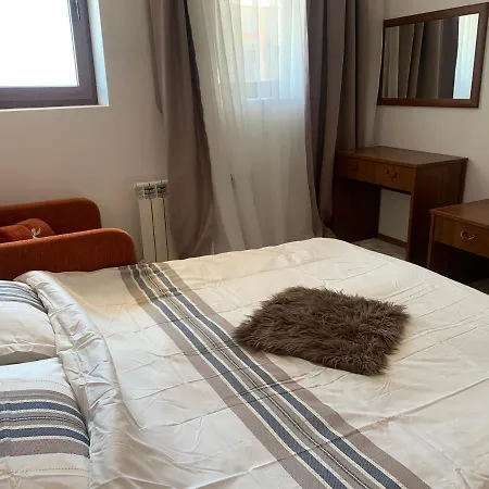 To Door De Luxe * Bansko