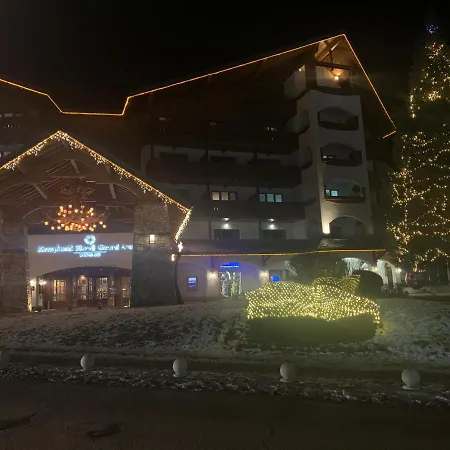 To Door De Luxe Lejlighed