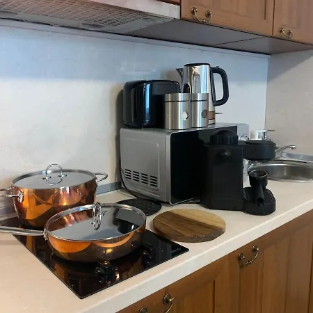 To Door De Luxe Bansko